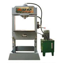 300噸龍門液壓機 眾鑫機械助力工業高效生產